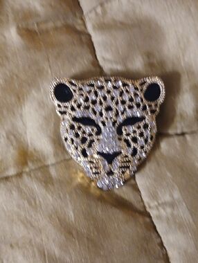 Gold and Black Leopard Head Pin